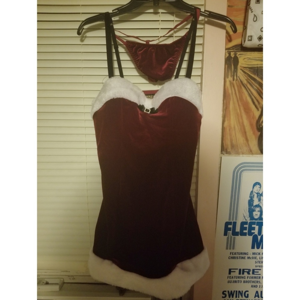 Cinema Etoile Seductive Sleepwear